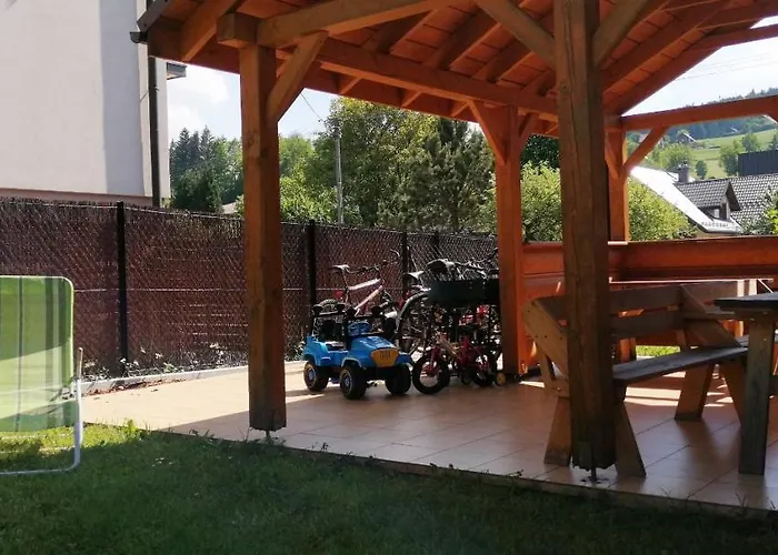 Willa Jaworowy Zdroj Guest house